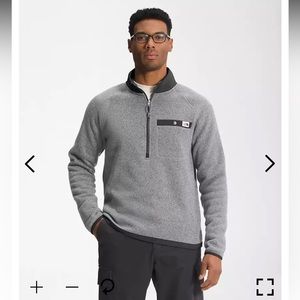 The North Face Men’s Gordon Lyons ¼-Zip Fleece Pullover Small